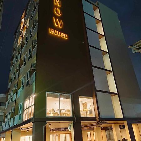 Hotel Snow House Buri Ram Zewnętrze zdjęcie
