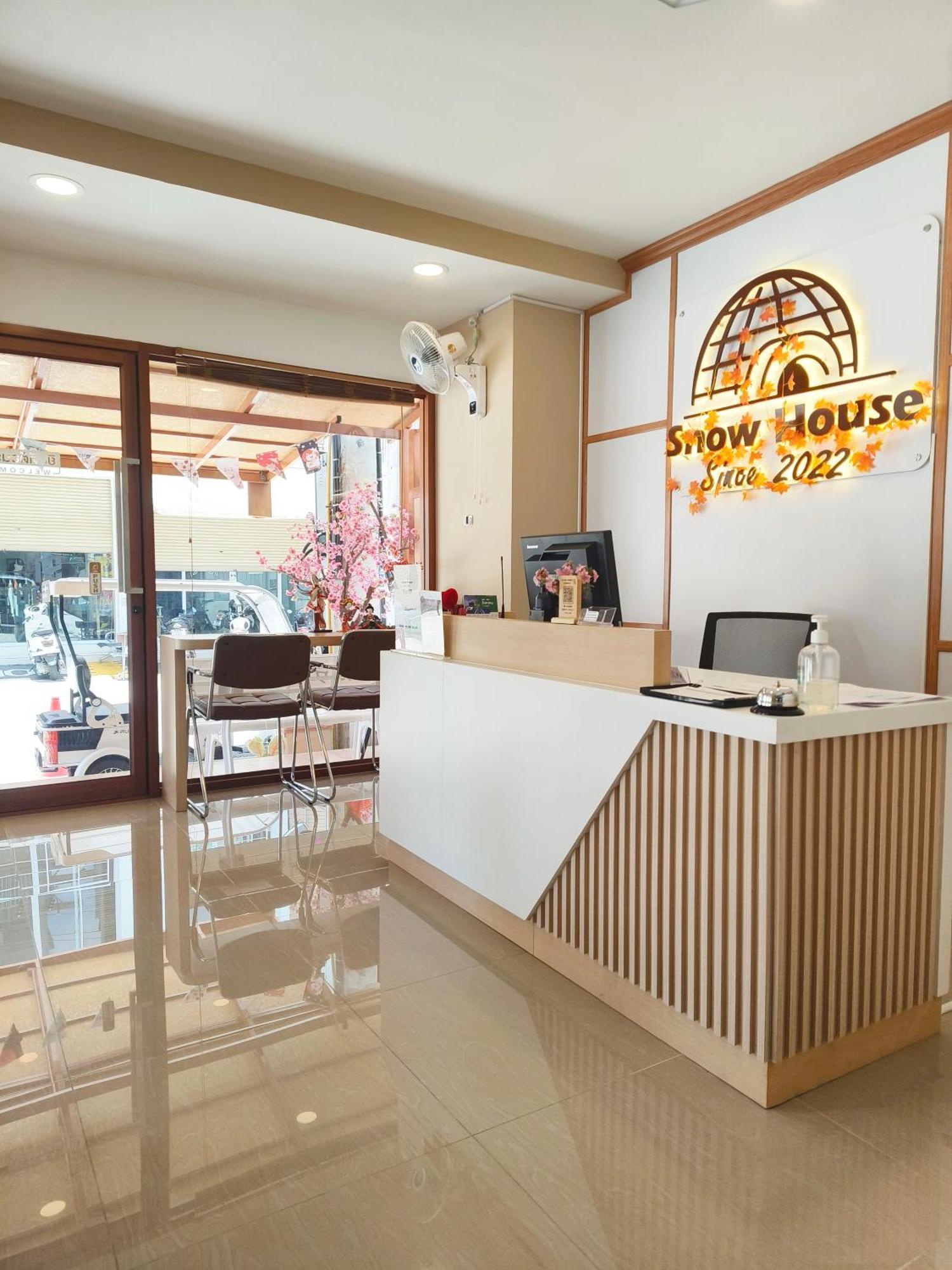 Hotel Snow House Buri Ram Zewnętrze zdjęcie