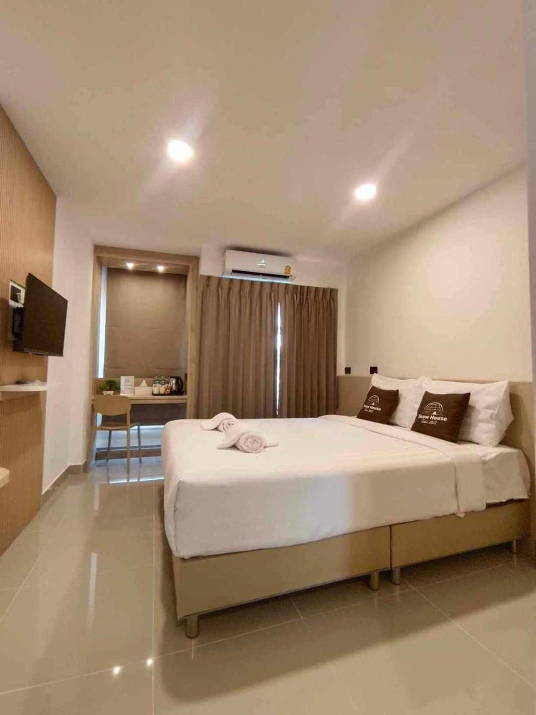 Hotel Snow House Buri Ram Zewnętrze zdjęcie